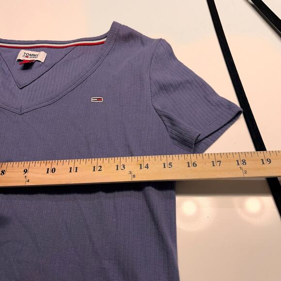 Tommy Jeans Purple V-Neck Ribbed T-Shirt Size Medium - Picture 6 of 7
